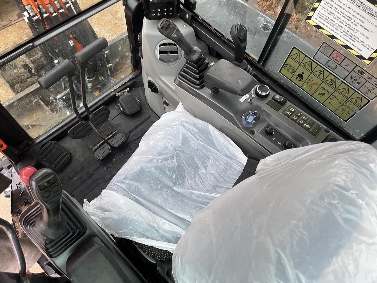 Doosan DX27Z-7 Excavator 2022