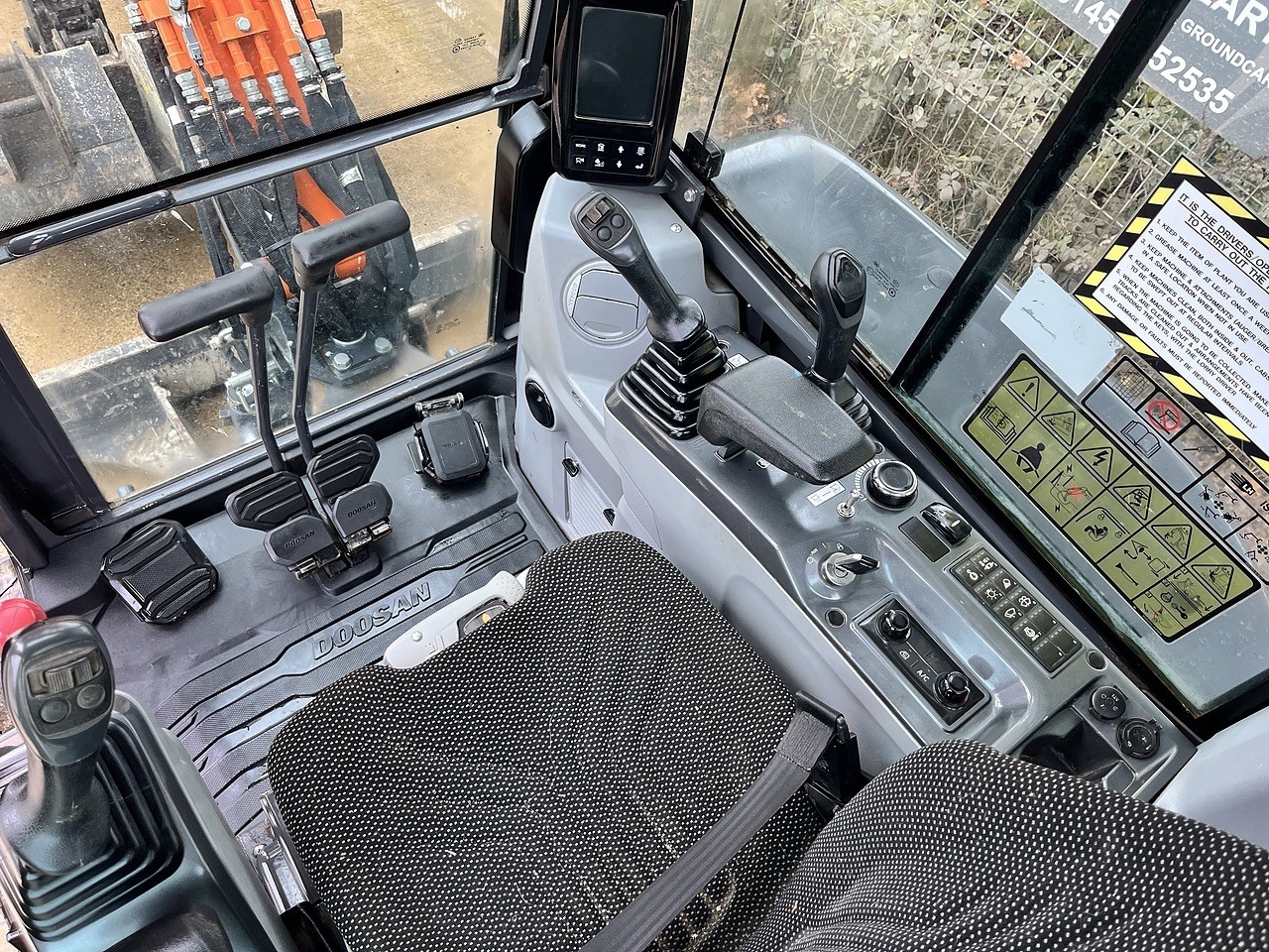 Doosan DX27Z-7 Excavator 2022