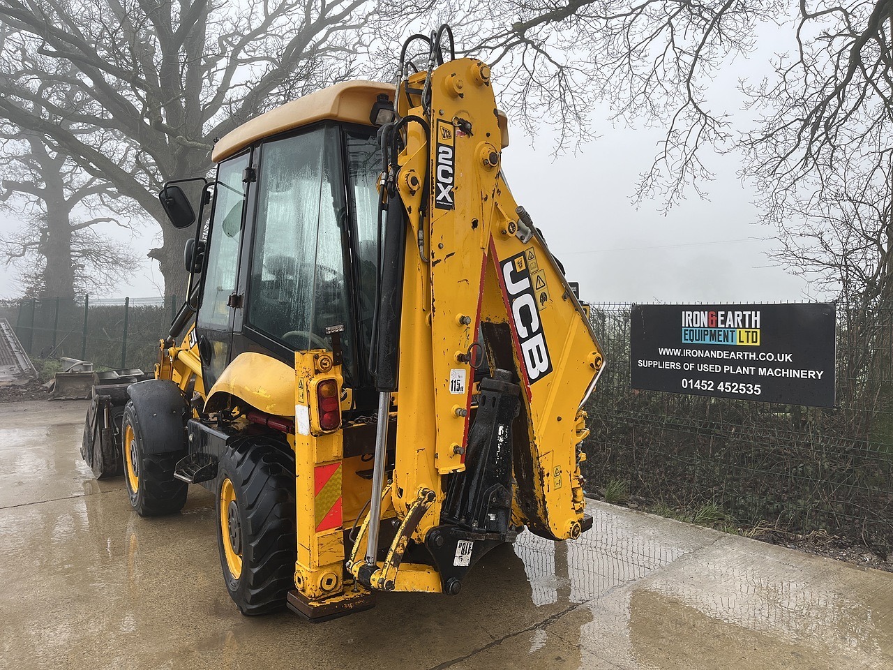 JCB 2CX Streetmaster Front Loader 2013