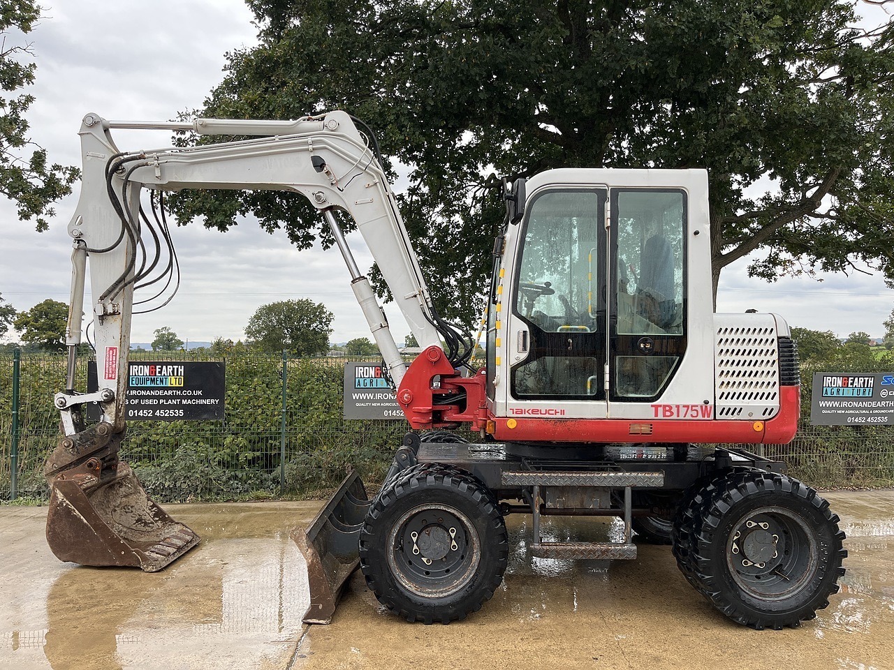Takeuchi TB175W Excavator 2003
