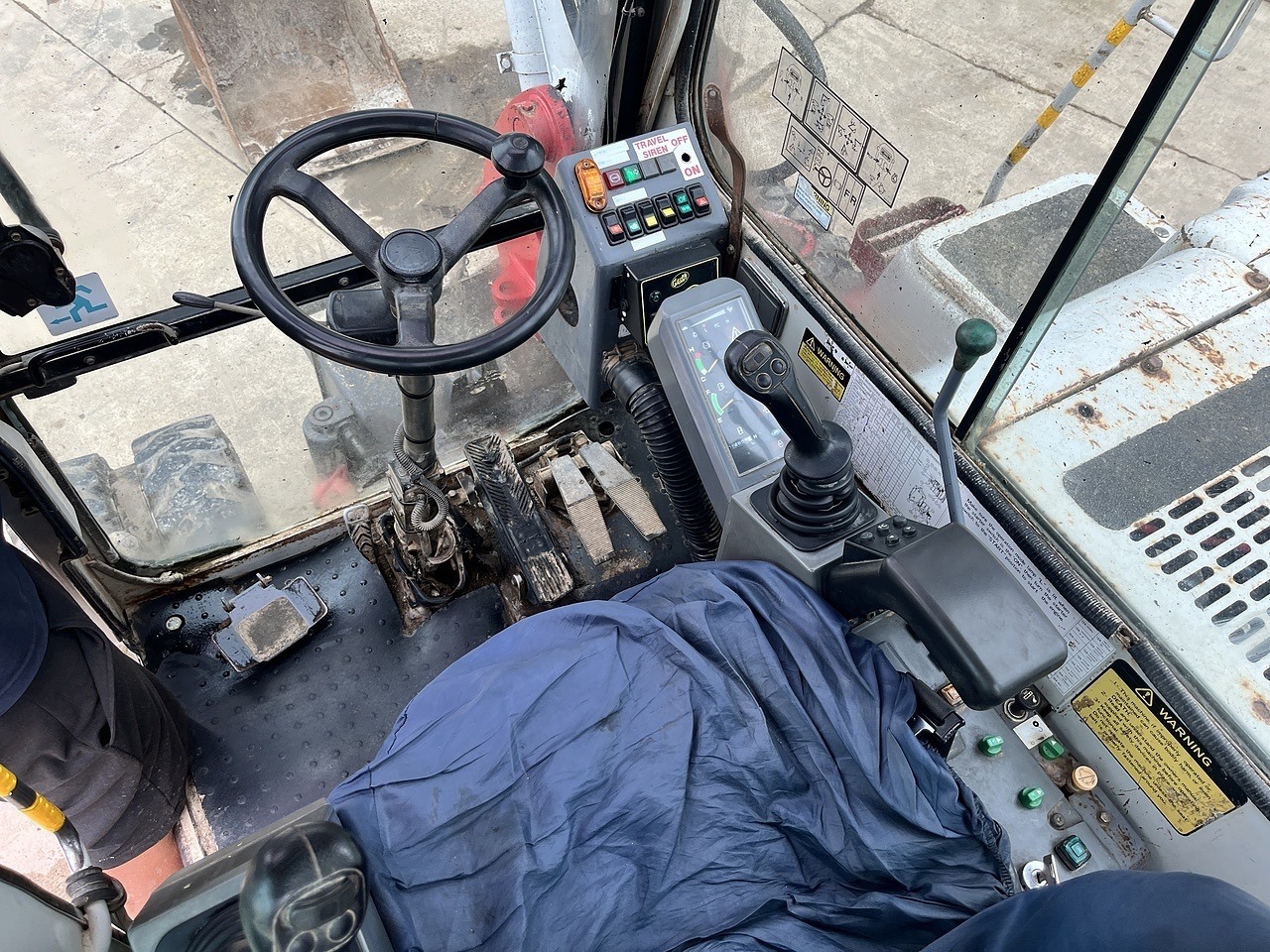 Takeuchi TB175W Excavator 2003