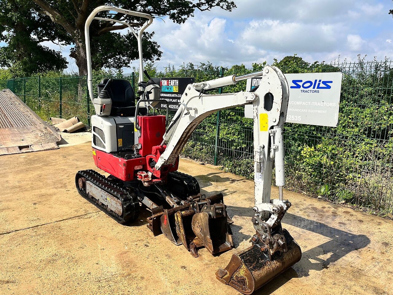 Takeuchi TB210 2020