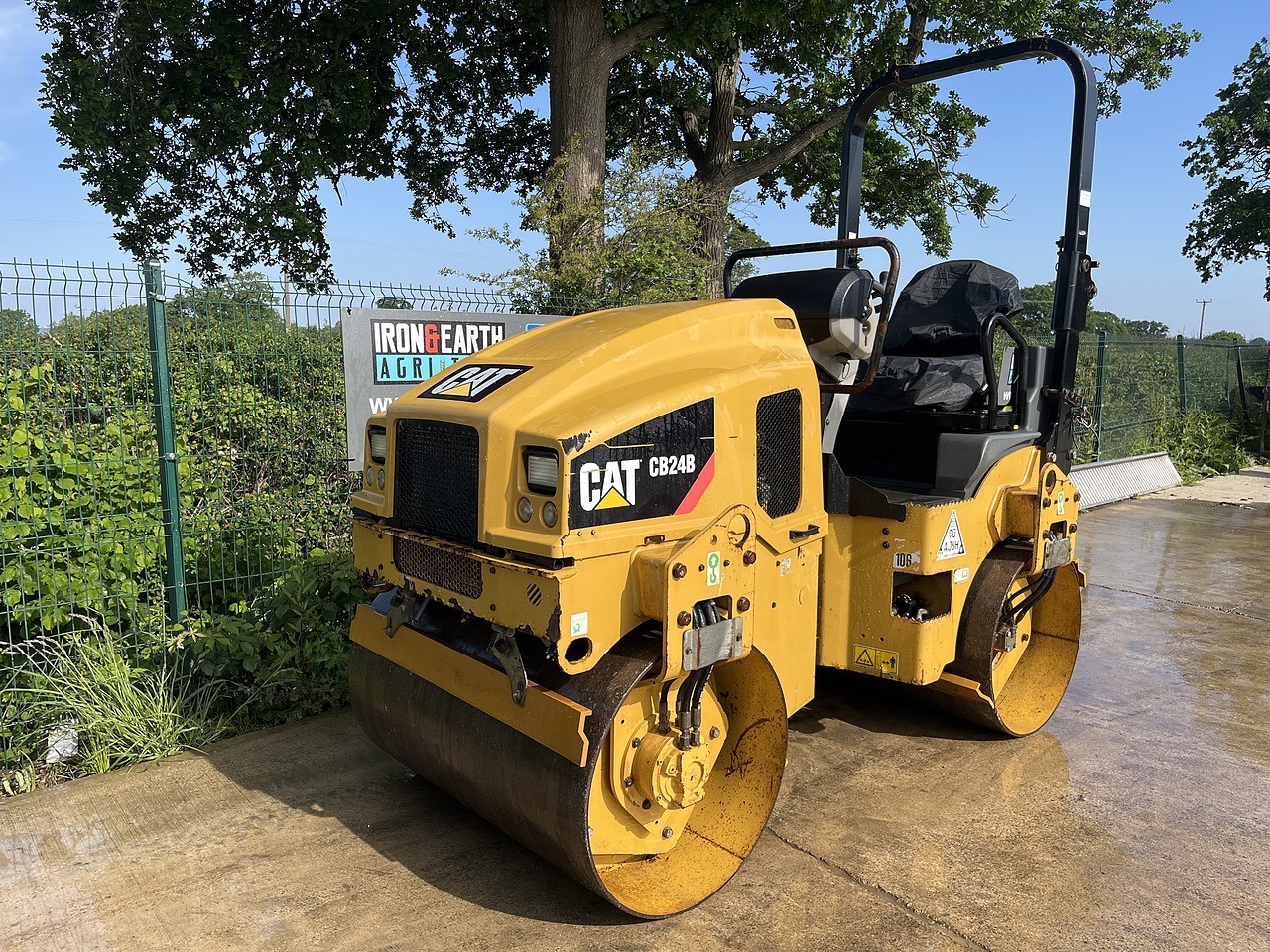 CAT CB24B Roller 2014