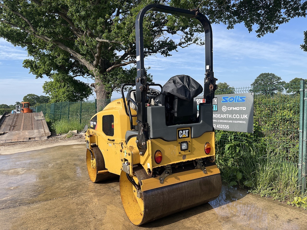 CAT CB24B Roller 2014